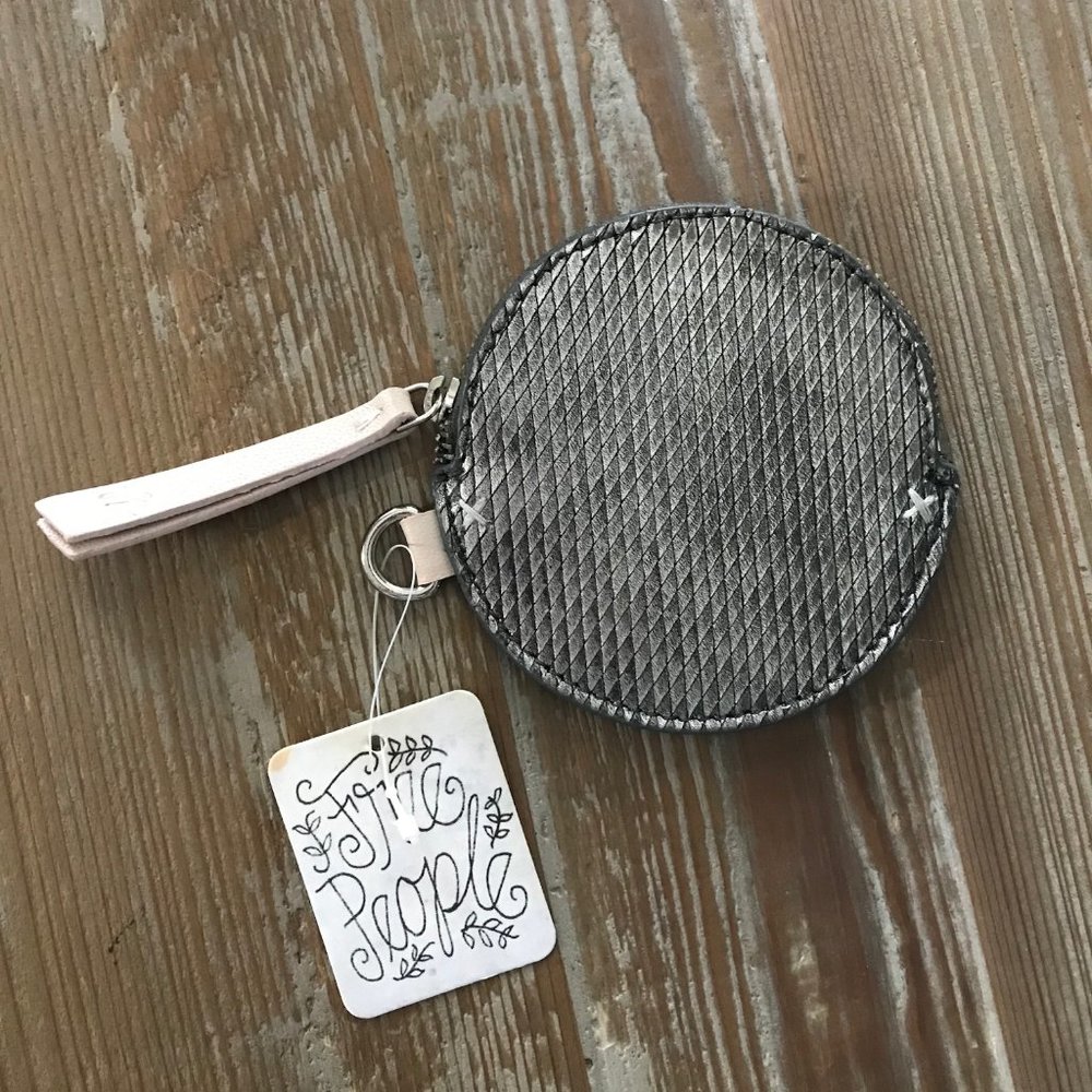 NWT Free People Round Silver Wallet With Zipper
